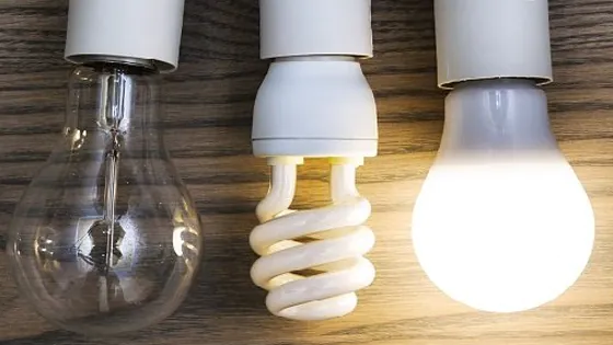 Drei verschiedene Glühbirnen